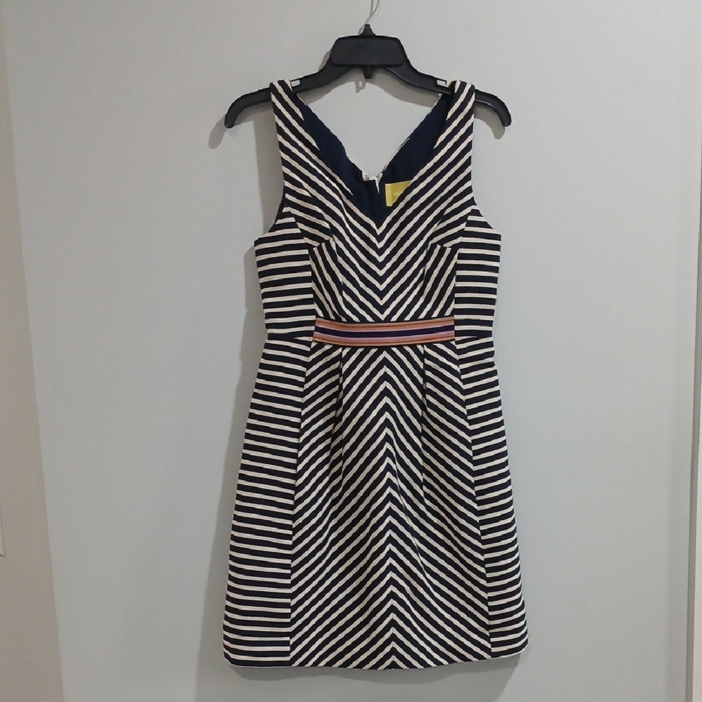 Maeve Black and White A-Line Midi Dress V-Neck Sleeveless New Without Tags - Picture 4 of 16
